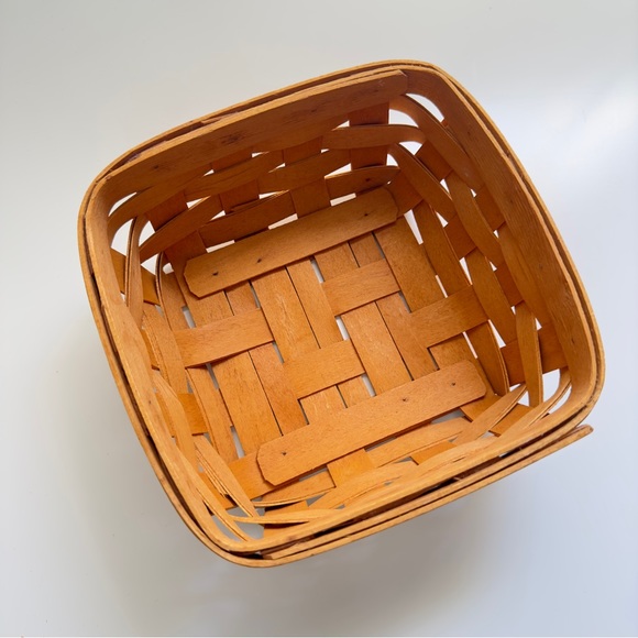 Longaberger small basket 1998 - Picture 9 of 9
